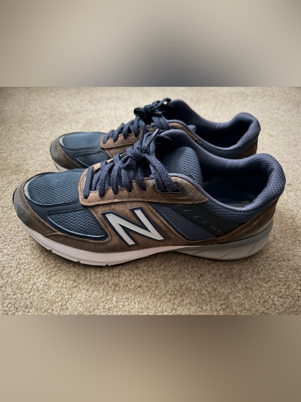 New Balance 990v5